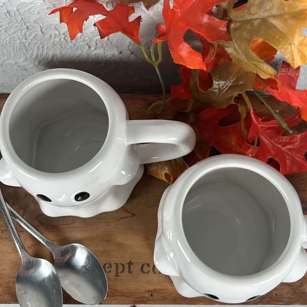 Ghost Mugs Threshold Grinning Ghost 10oz Mugs Set of 2 NWT  Halloween Drink Cup - Picture 9 of 13